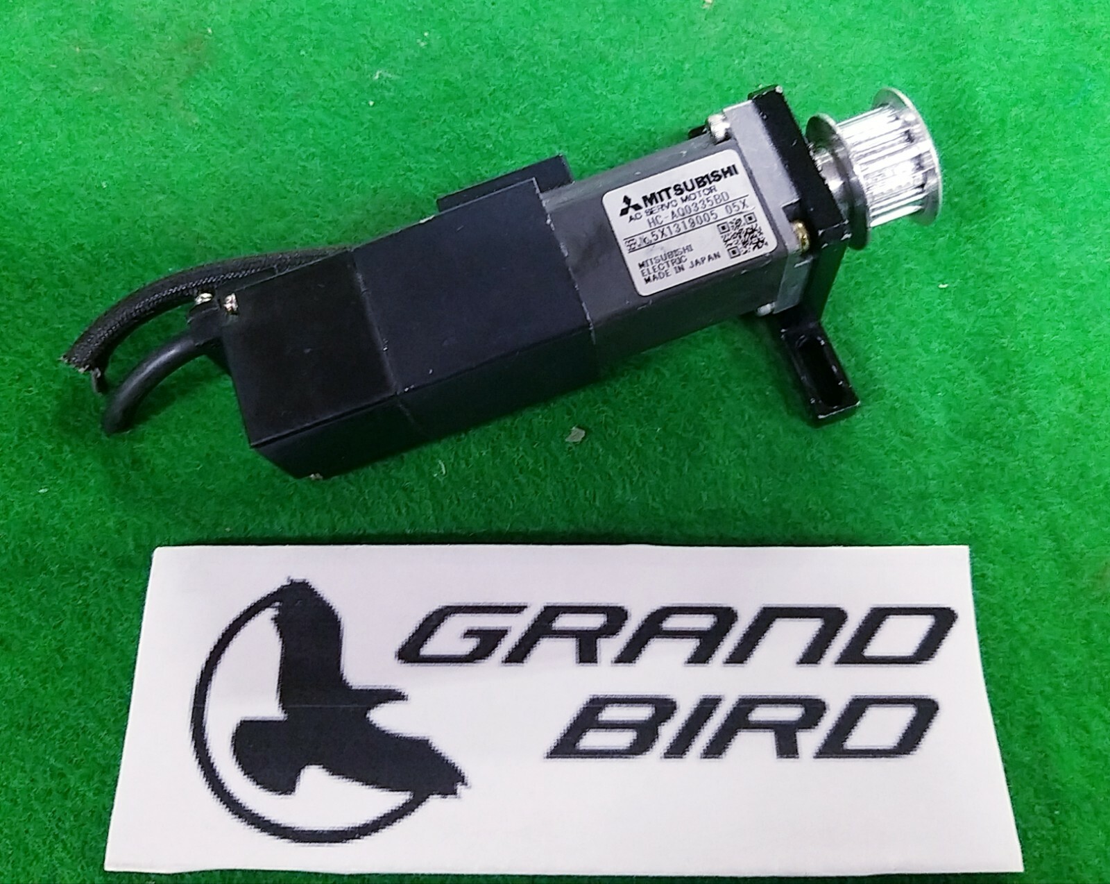 MITSUBISHI HC-AQ0335BD AC SERVO MOTOR, USED