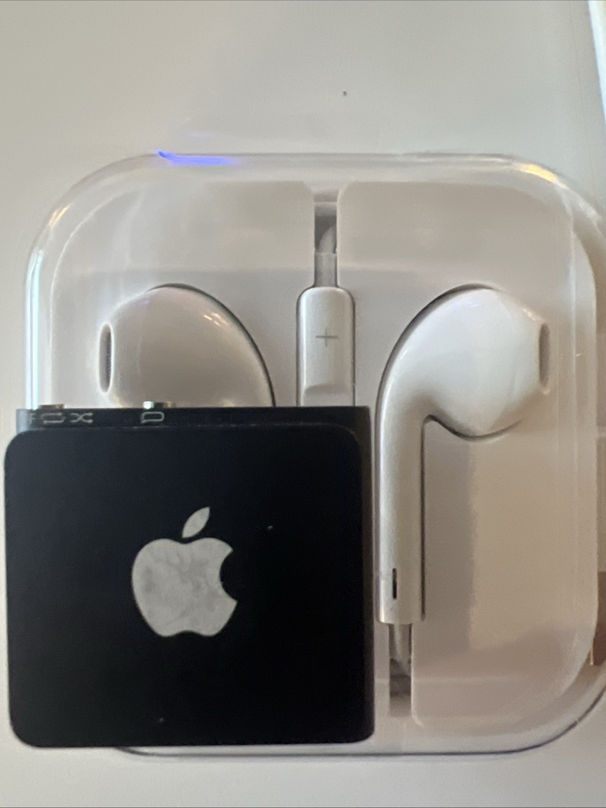 Apple iPod Black Shuffle 4th Generation New Battery Installed