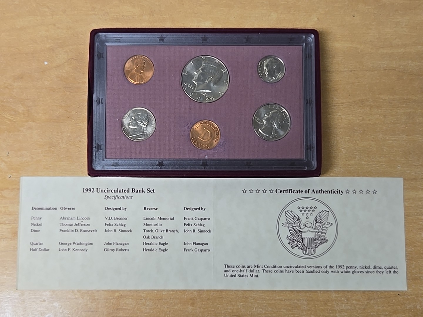 1992 D Denver US Mint Uncirculated Bank Set Original Box  5 Coins COA RARE