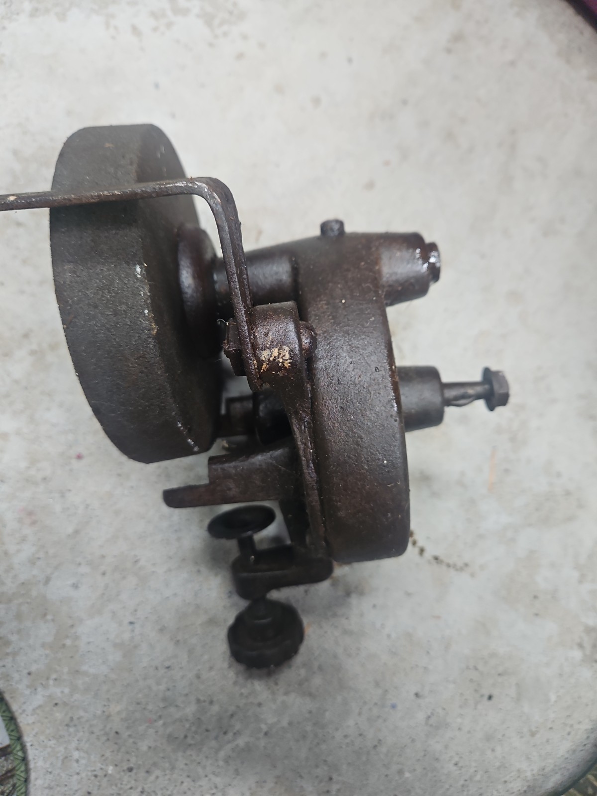 Vintage  Hand Crank Bench Grinder Sharpener, Needs A Handle