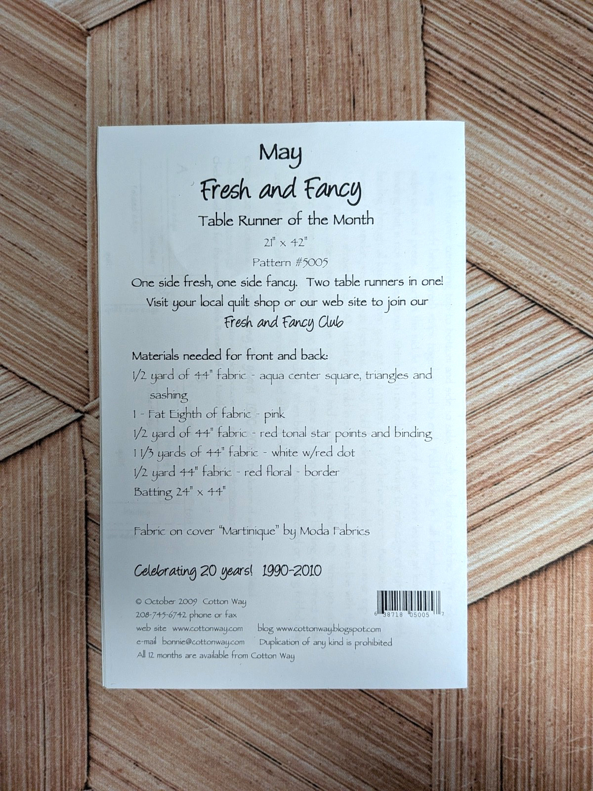Cotton Way – “May Table Runner” Pattern #5005 (Fresh & Fancy Series)