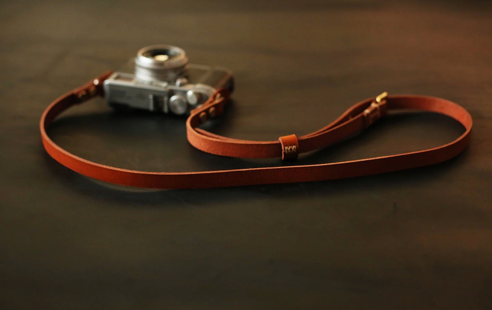 Handmade Brown Leather Camera Strap – Full-Grain Adjustable Vintage Neck Strap