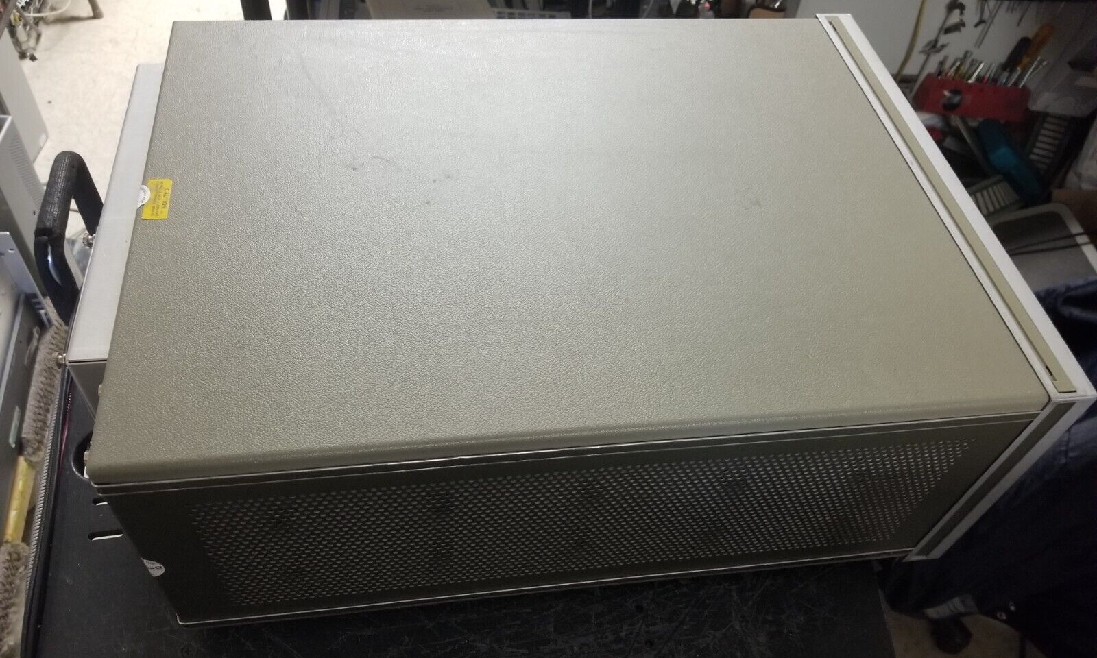 HP3585A Spectrum Analyzer WORKING INSTRUMENT with Cal errors. Var. Sweep source
