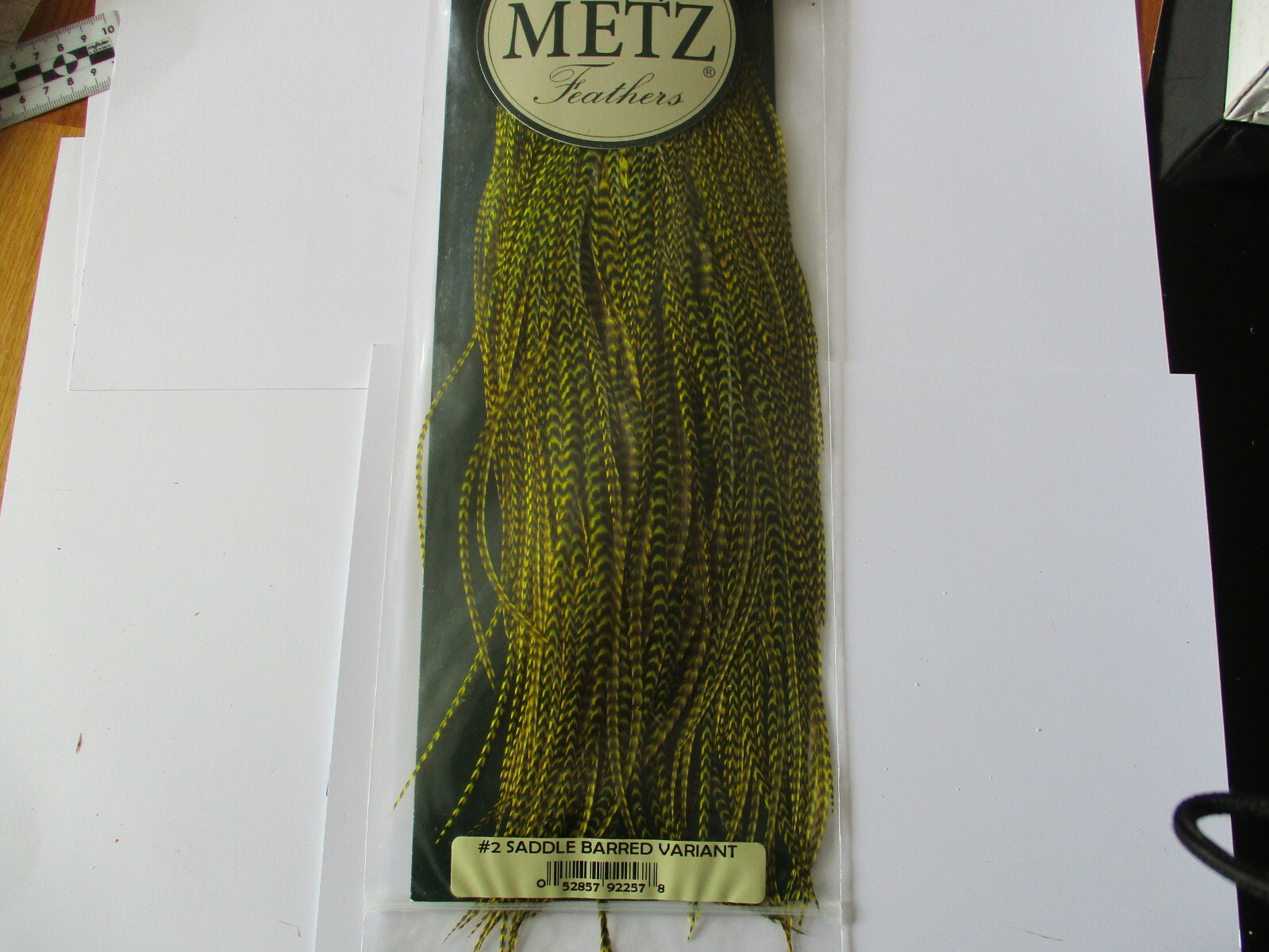 metz saddle grade 2 yellow grizzly hackle feathers 