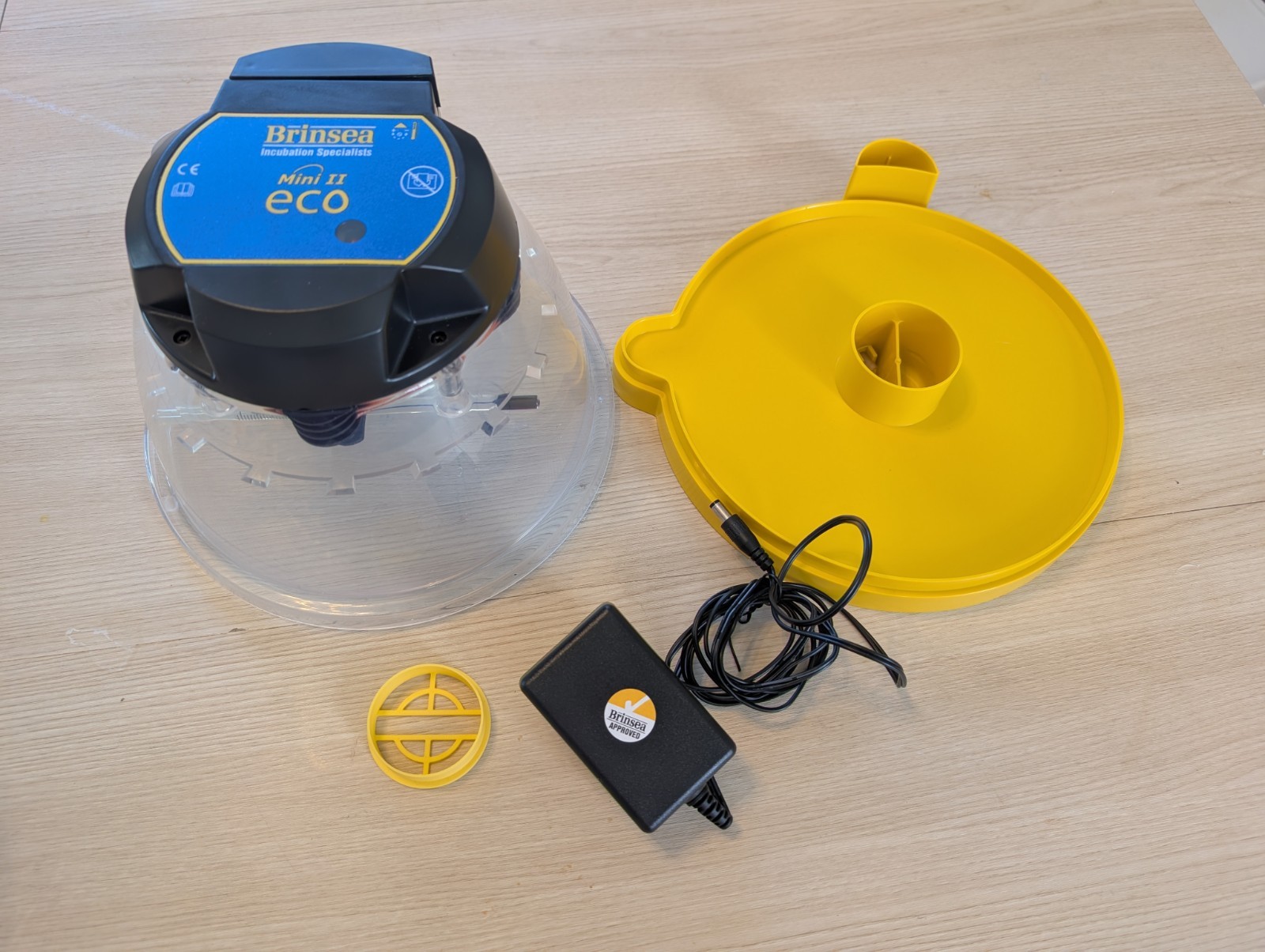 Brinsea Mini II Eco Manual Egg Incubator