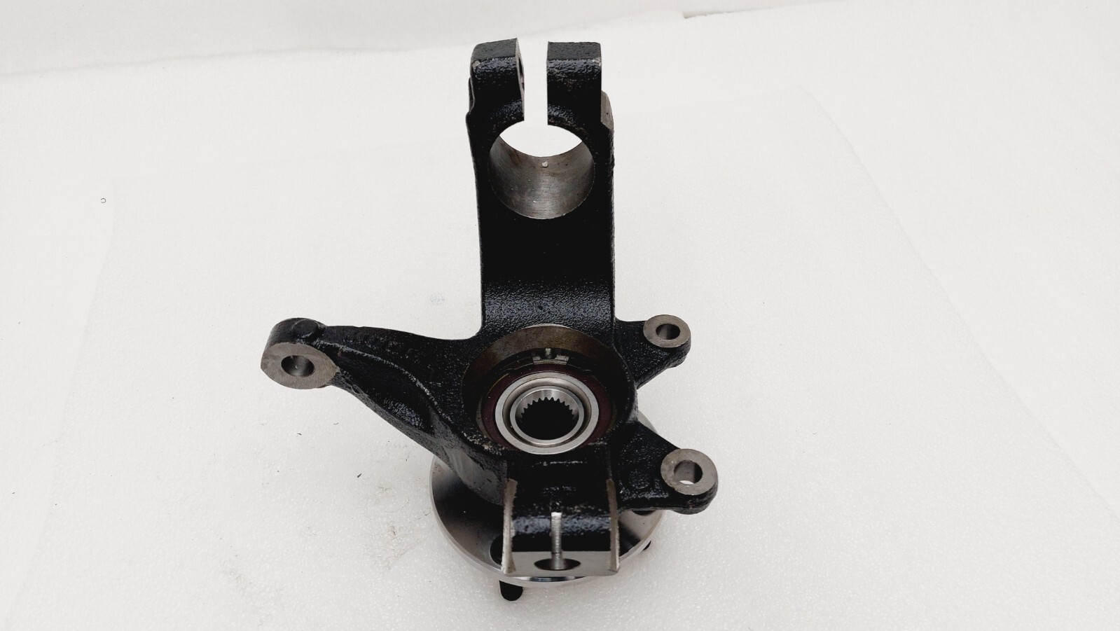 2006-2011 Ford Focus Moog Front Driver Side Steering Knuckle Assembly LK003