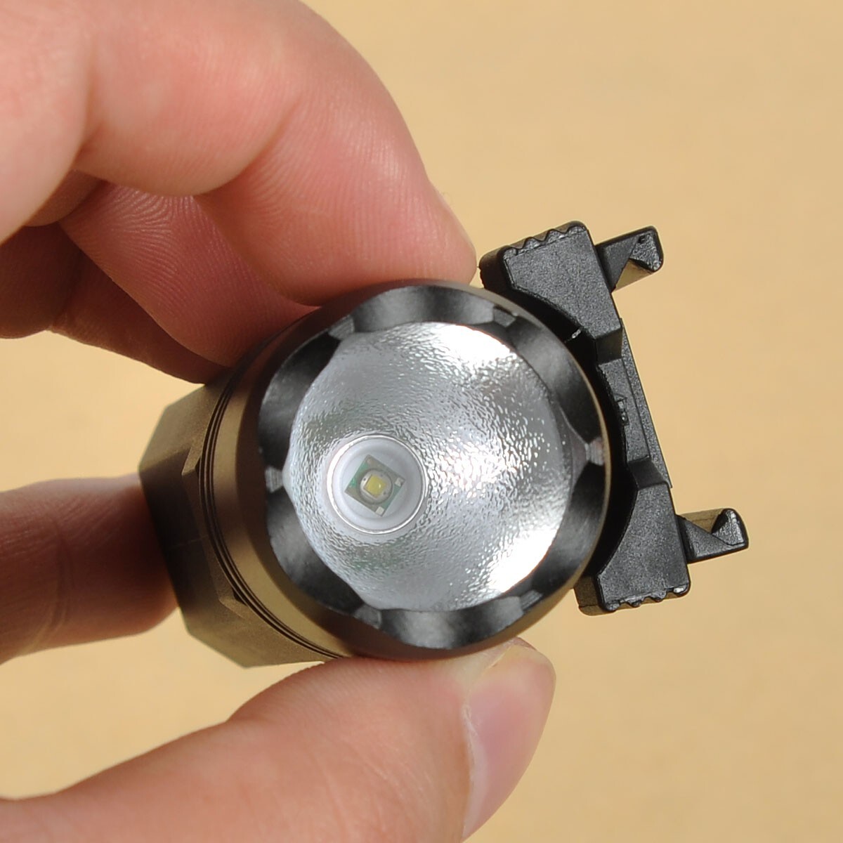 Handgun Flashlight Airsoft Mini Handgun LED Light QD for Glock 17 19 18C 24