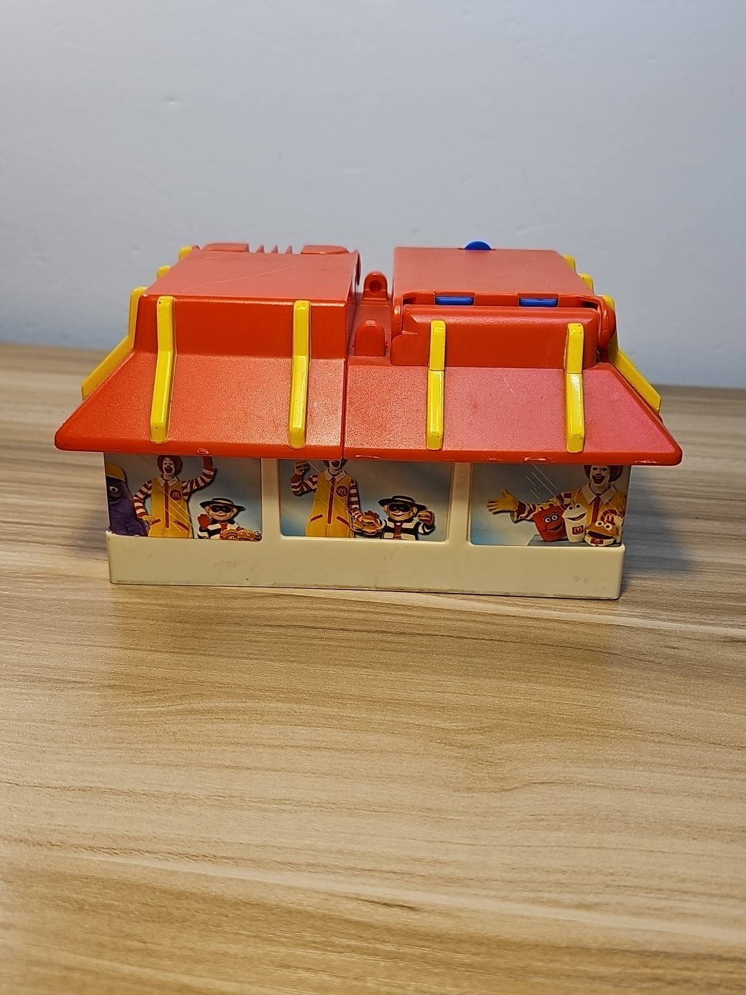 Vintage McDonald's Play Doh Restaurant Playset  Restaurant Only