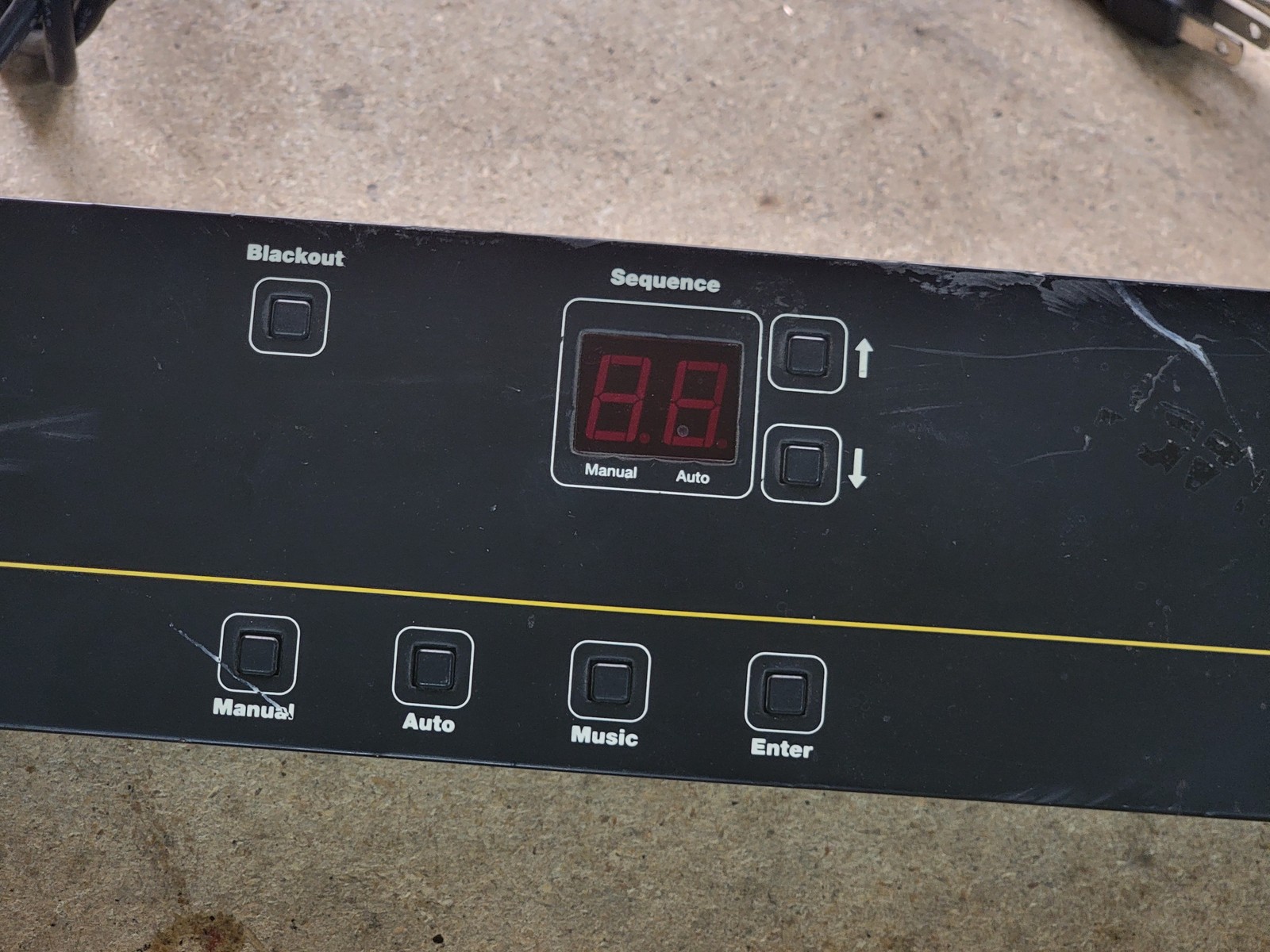 Martin 2510 32 Ch. Lighting Playback-Sequence Controller RS-485 - Powers on