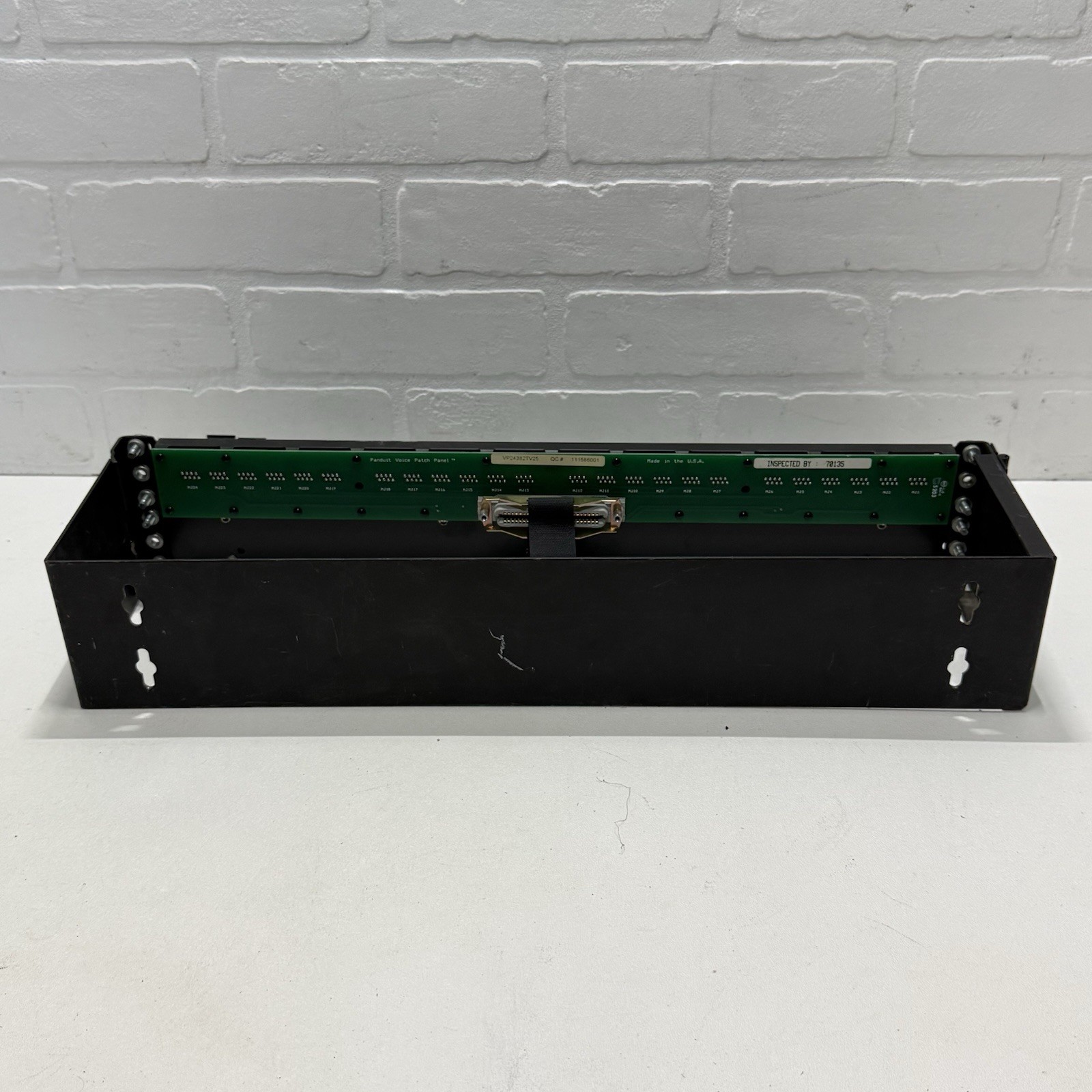 Panduit Voice Patch One Pair Voice Patch Panel 24-Port - vp24382tv25