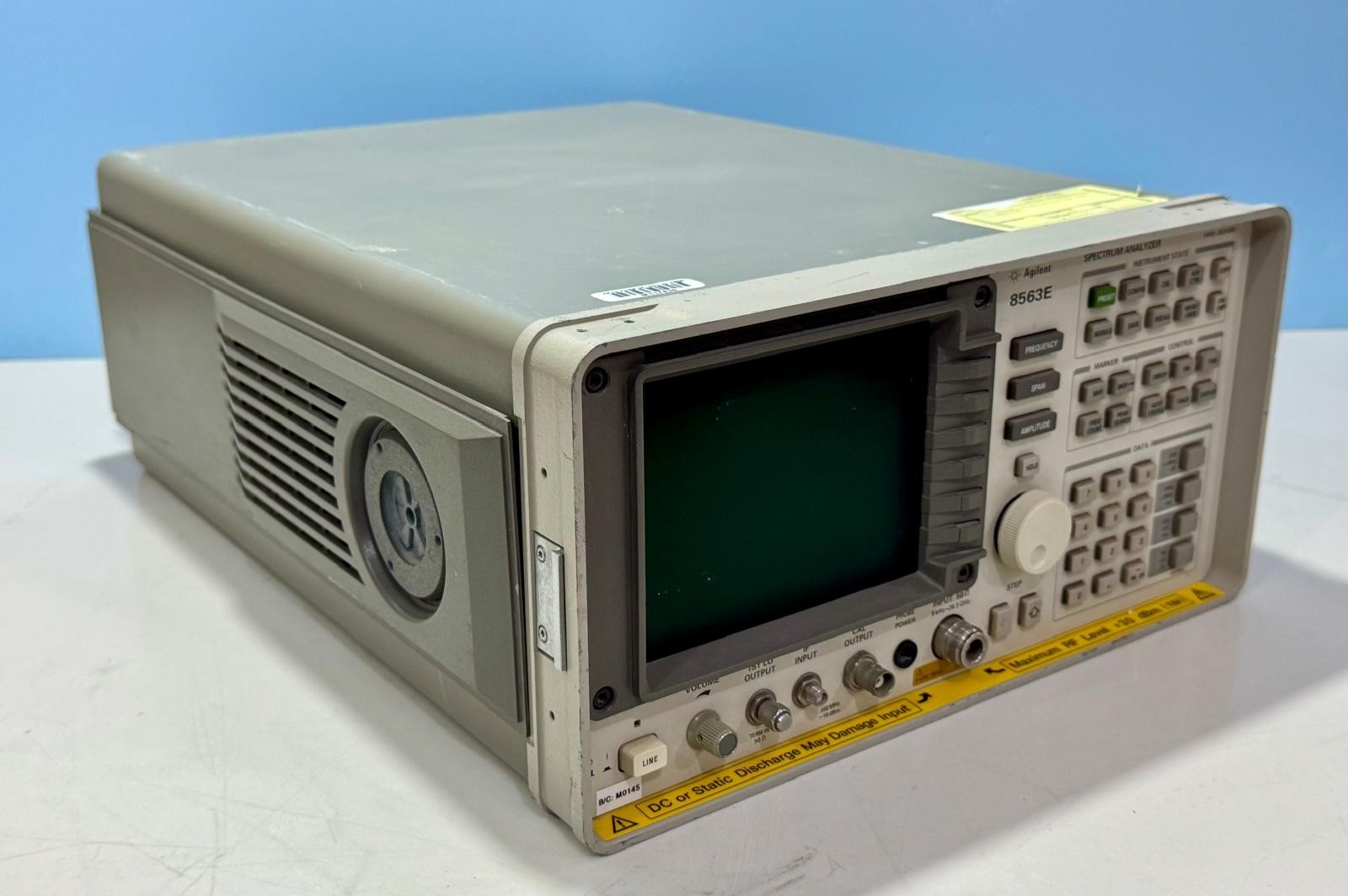 Agilent 8563E Spectrum Analyzer – 9kHz to 26.5GHz – TESTED TO POWER ON – AS-IS