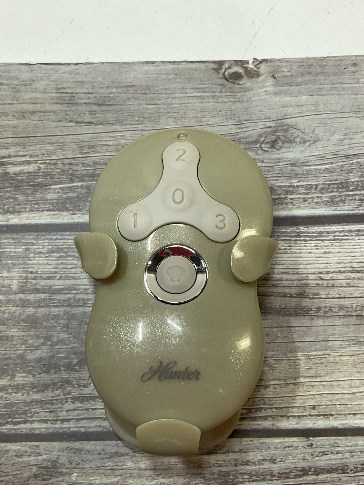 Hunter K0474-02 Replacement Remote Control and Wall Holder