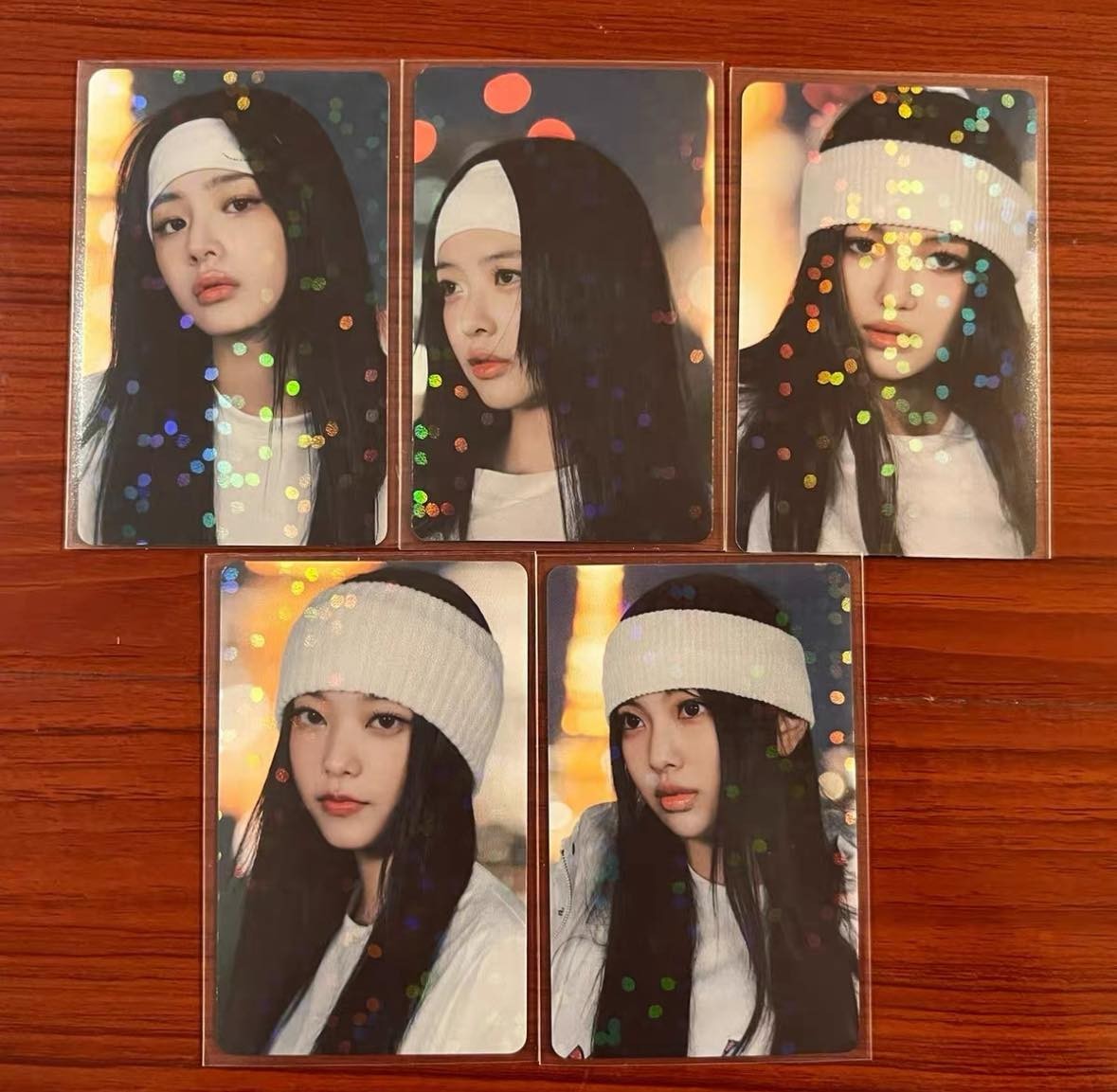 NEWJEANS OFFICIAL SUPERNATURAL 2ND ANNIVERSARY WEVERSE HOLOGRAM PHOTOCARD