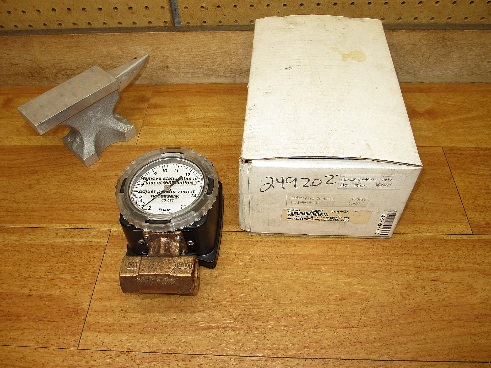RCM Industries 1-71-R-15-CV *NEW OLD STK* 2-15GPM Flow Meter