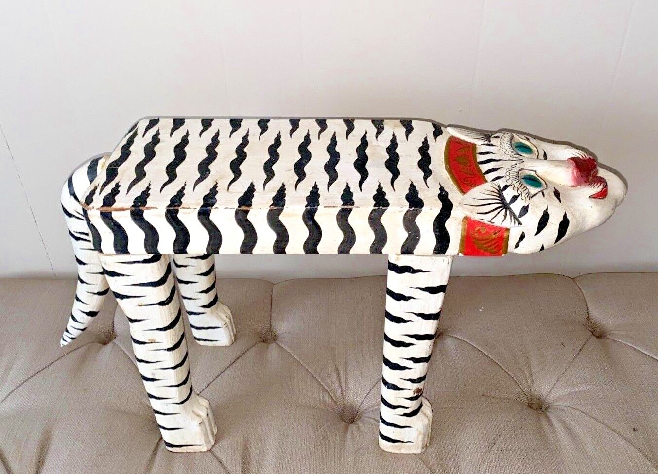 VTG Carved Folk Art Leopard Cat Hand Painted Bench Wood Table Plant Stand 23"