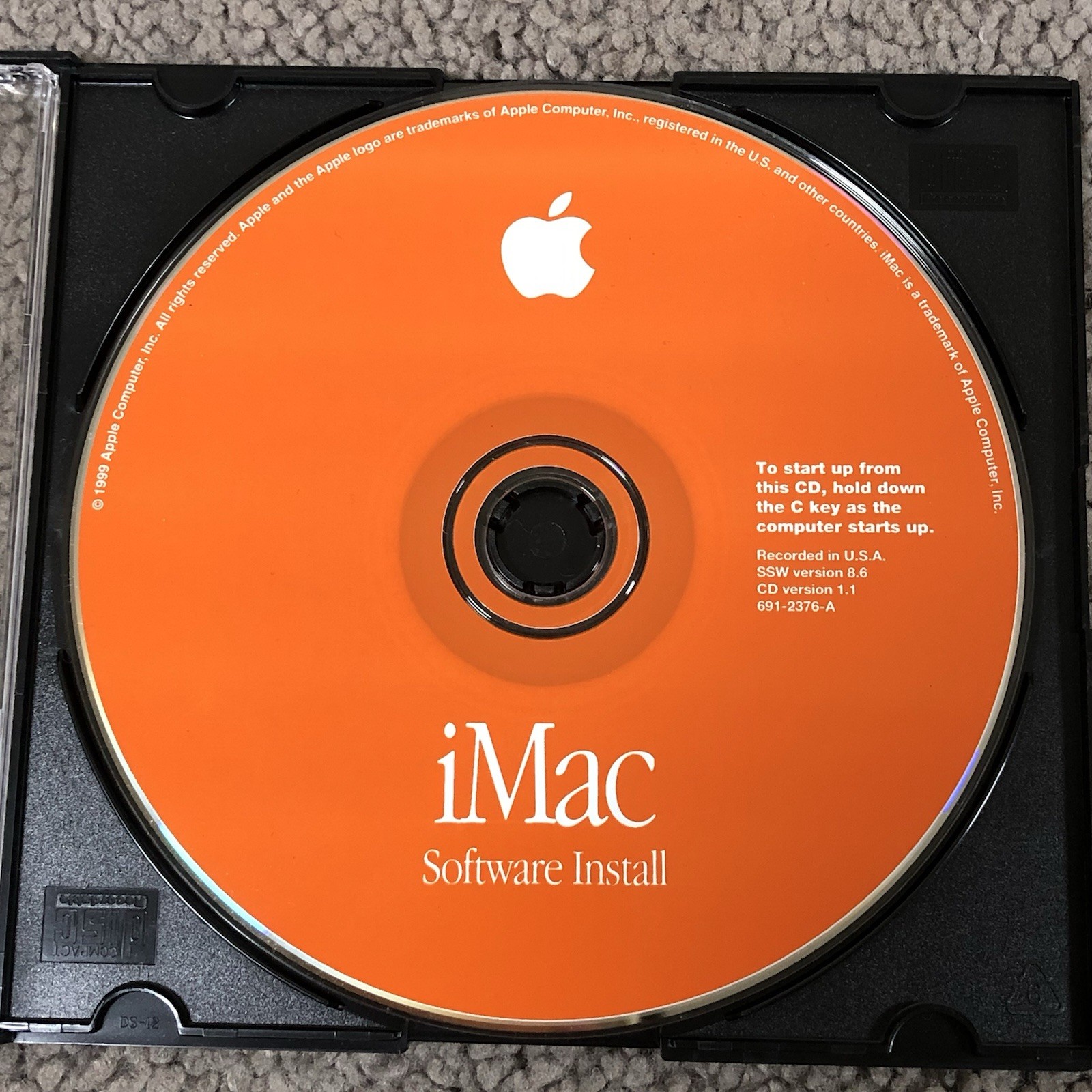 1999 iMac System Software Install SSW Version 8.6 CD Version 1.1 691-2376-A