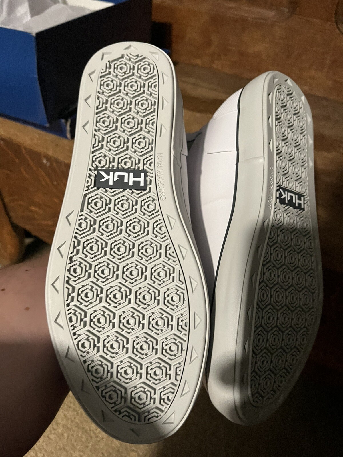 huk deck boots