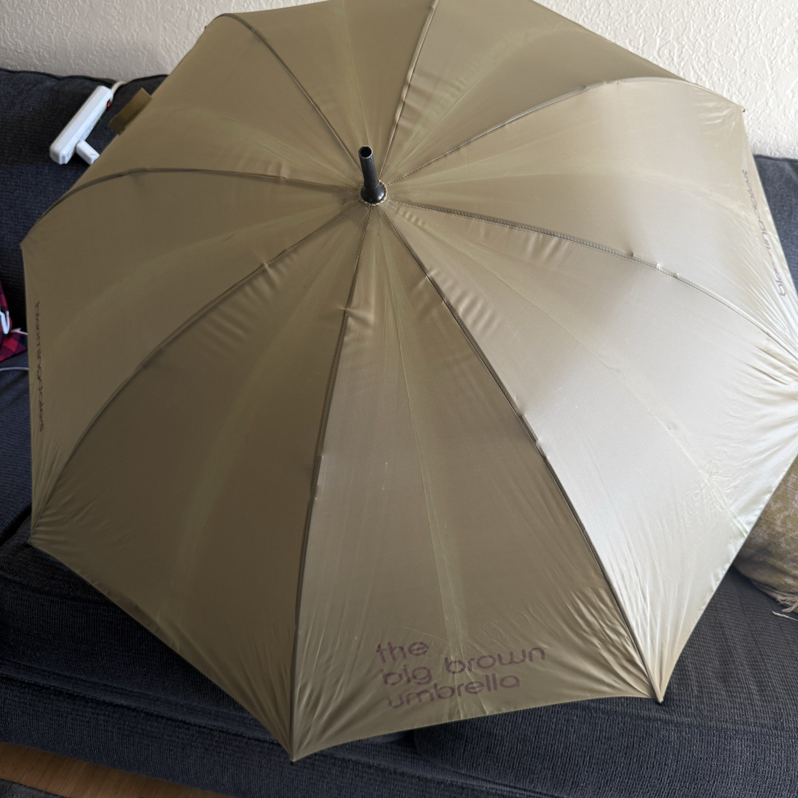 Bloomingdale’s The Big Brown Umbrella Golf Sized Umbrella