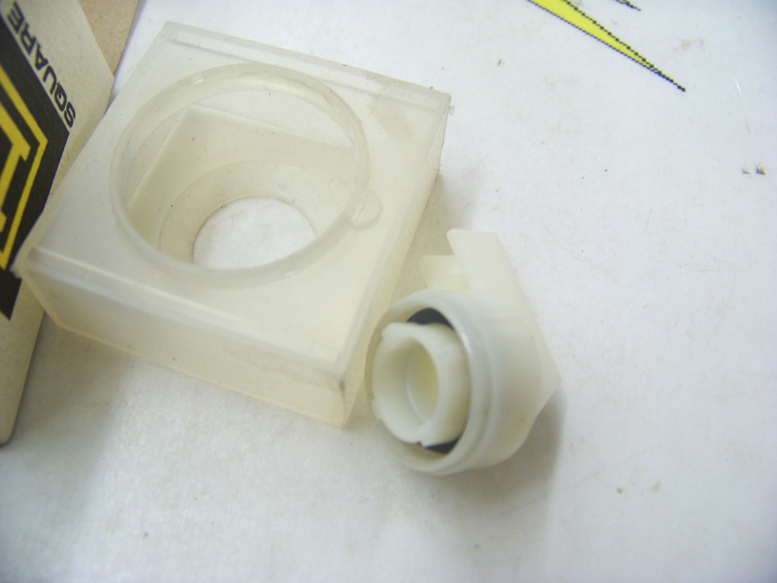 Sq D KXAKU17W Class 9001 Protective Boot Selector Switch