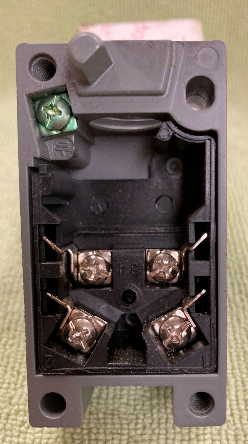 Cutler Hammer-E51RC; 4-Wire AC Receptacle