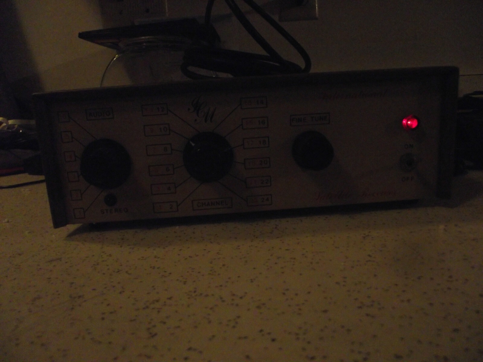 ICM INTERNATIONAL SATELLITE RECEIVER