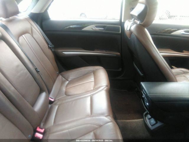 MKZ       2015 Glove Box 4852690