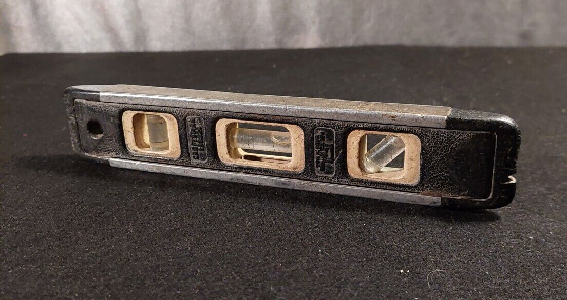 CRAFTSMAN TORPEDO LEVEL. 8 1/2" MADE IN U.S.A.