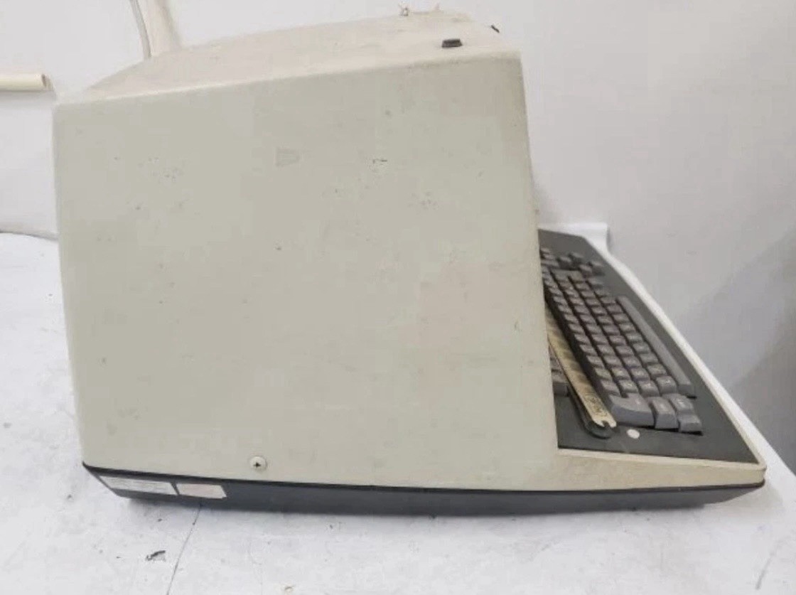Fallout TV Show Terminal Wang 5506-2 Computer Terminal W/Keyboard *Power Issue*
