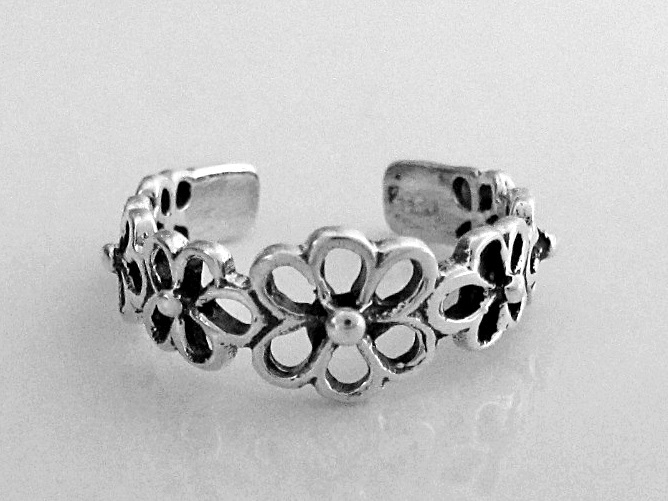 Sterling Silver 7 filigree flowers very small size1 adjustable toe ring
