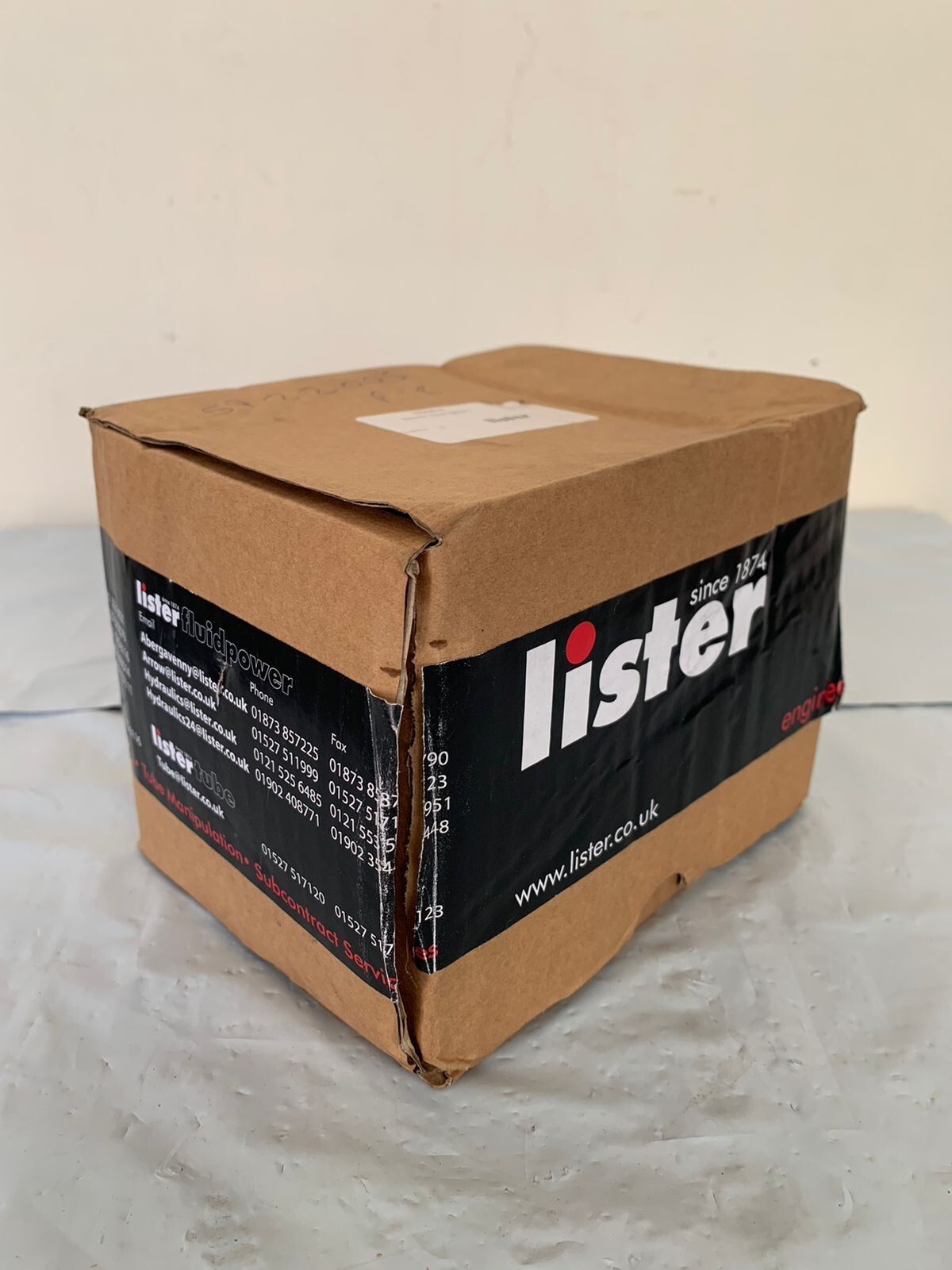 LISTER / Needle Valve 1/4" NPT / W54301S