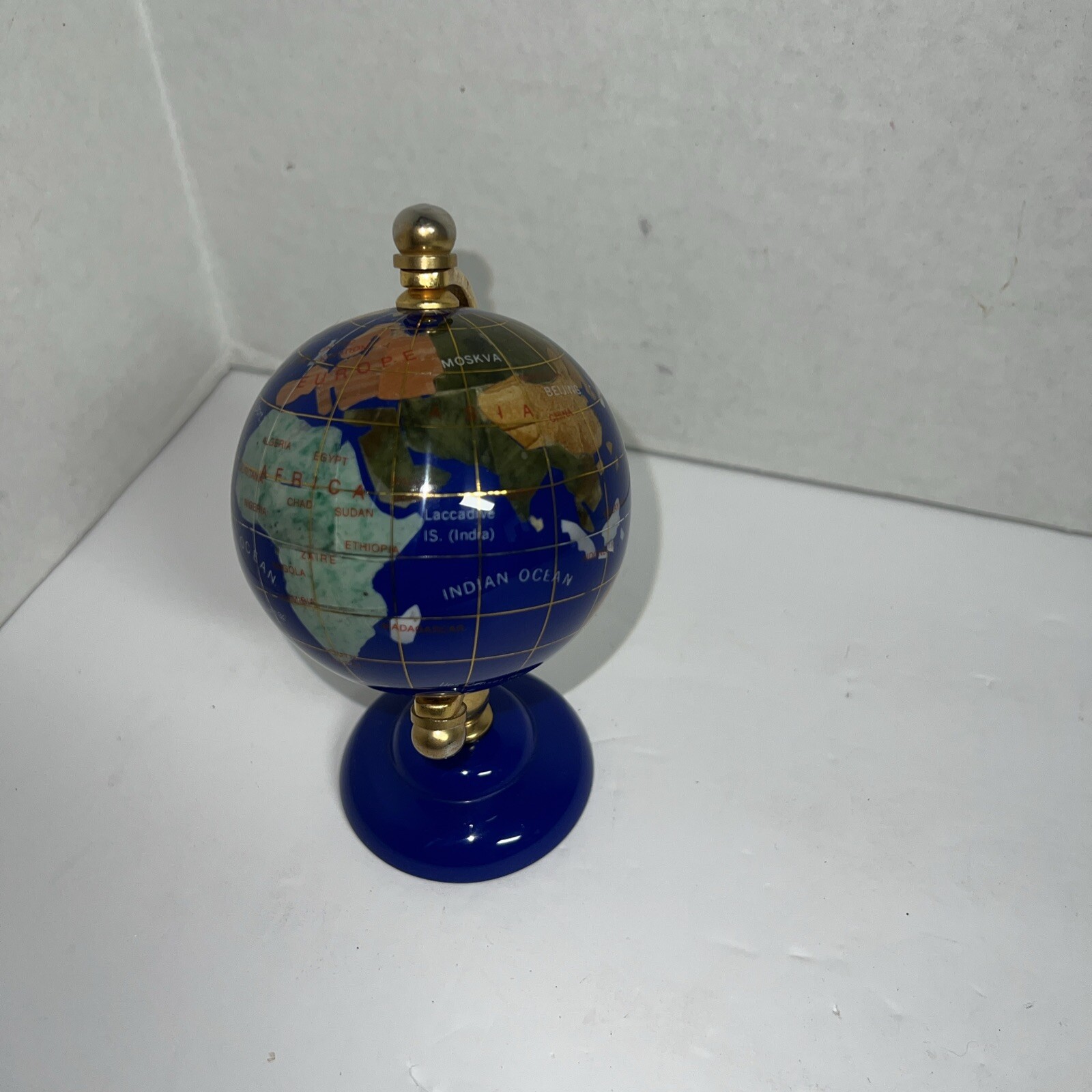 Globe World Map Desktop Globe 6" HIGH EUC