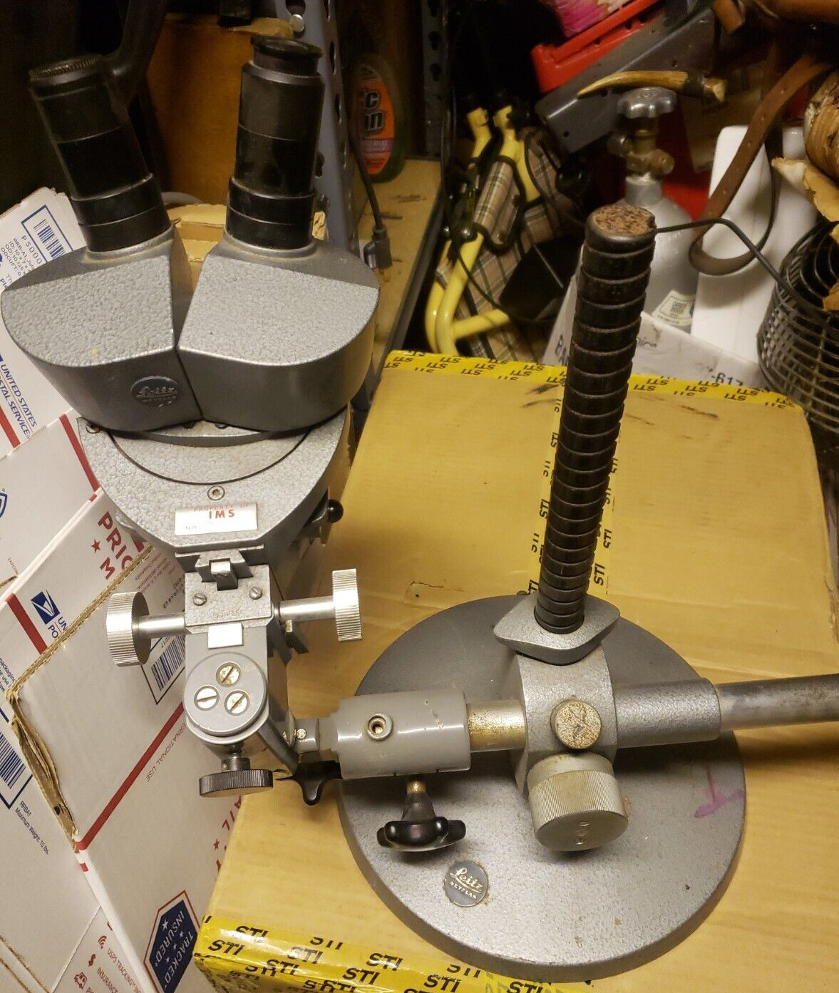 Leitz Wetzlar  5 degrees of freedom Boom Stand Microscope (GFLR)