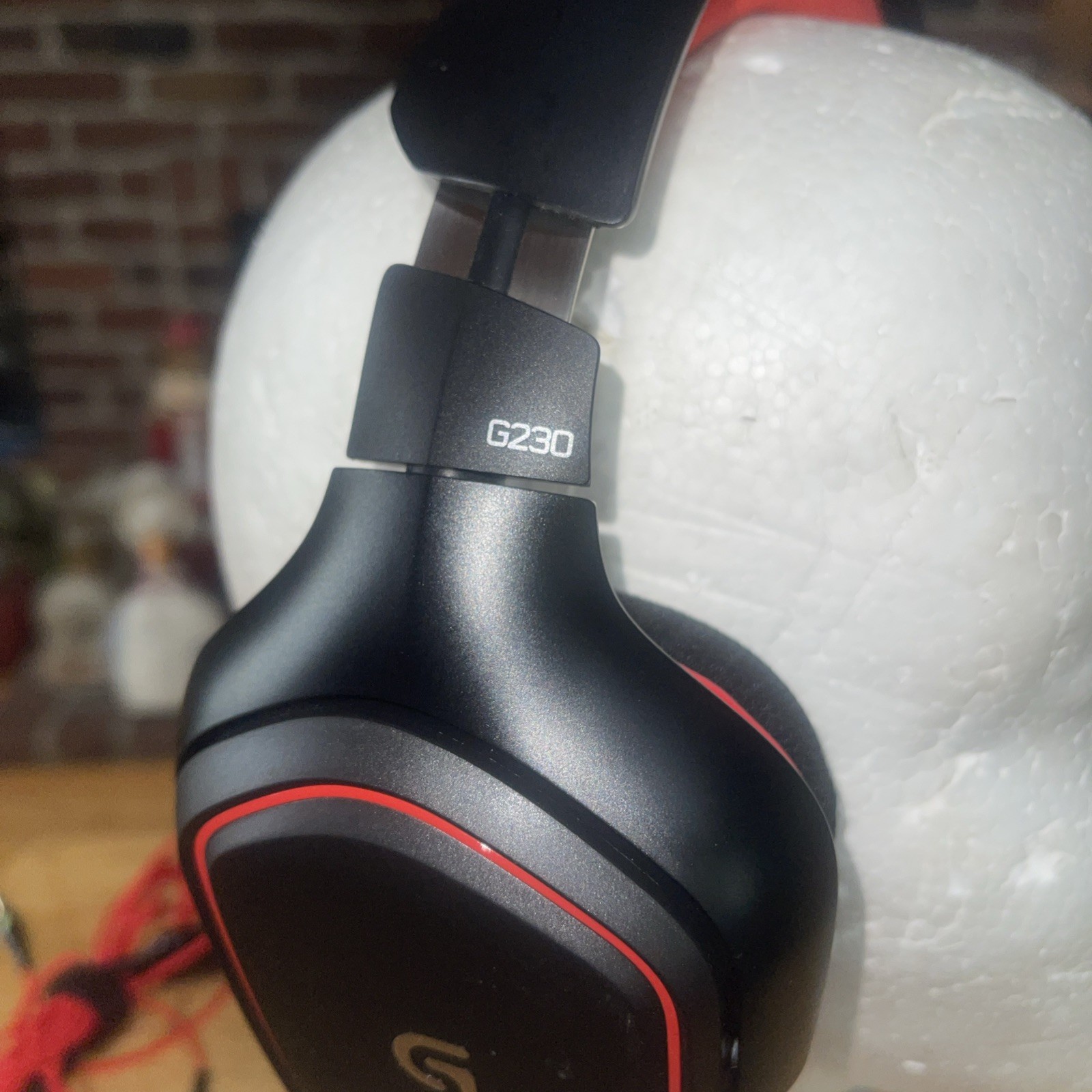 Logitech G230 Black/Red Over the Ear Gaming Headset Desktop