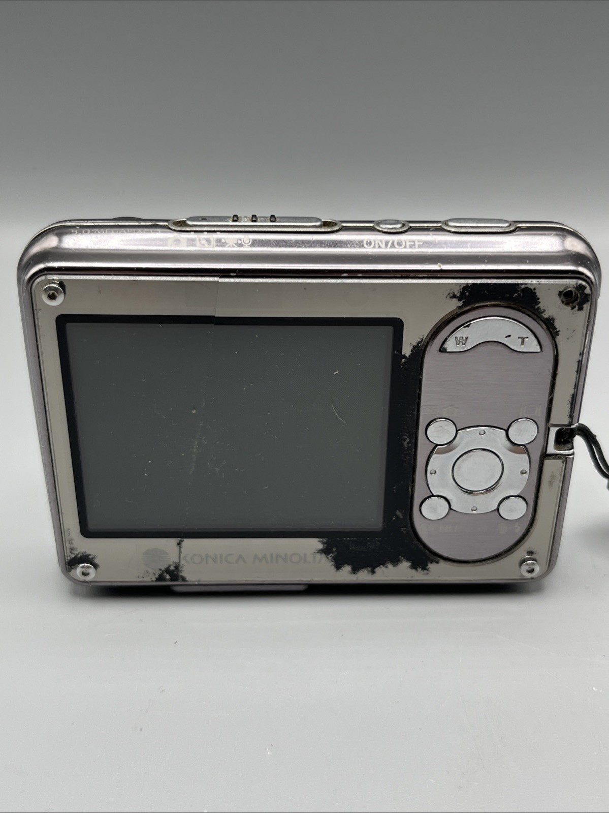 Konica Minolta DiMAGE X1 8.0MP Digital Camera w/ Case Charging Dock Battery