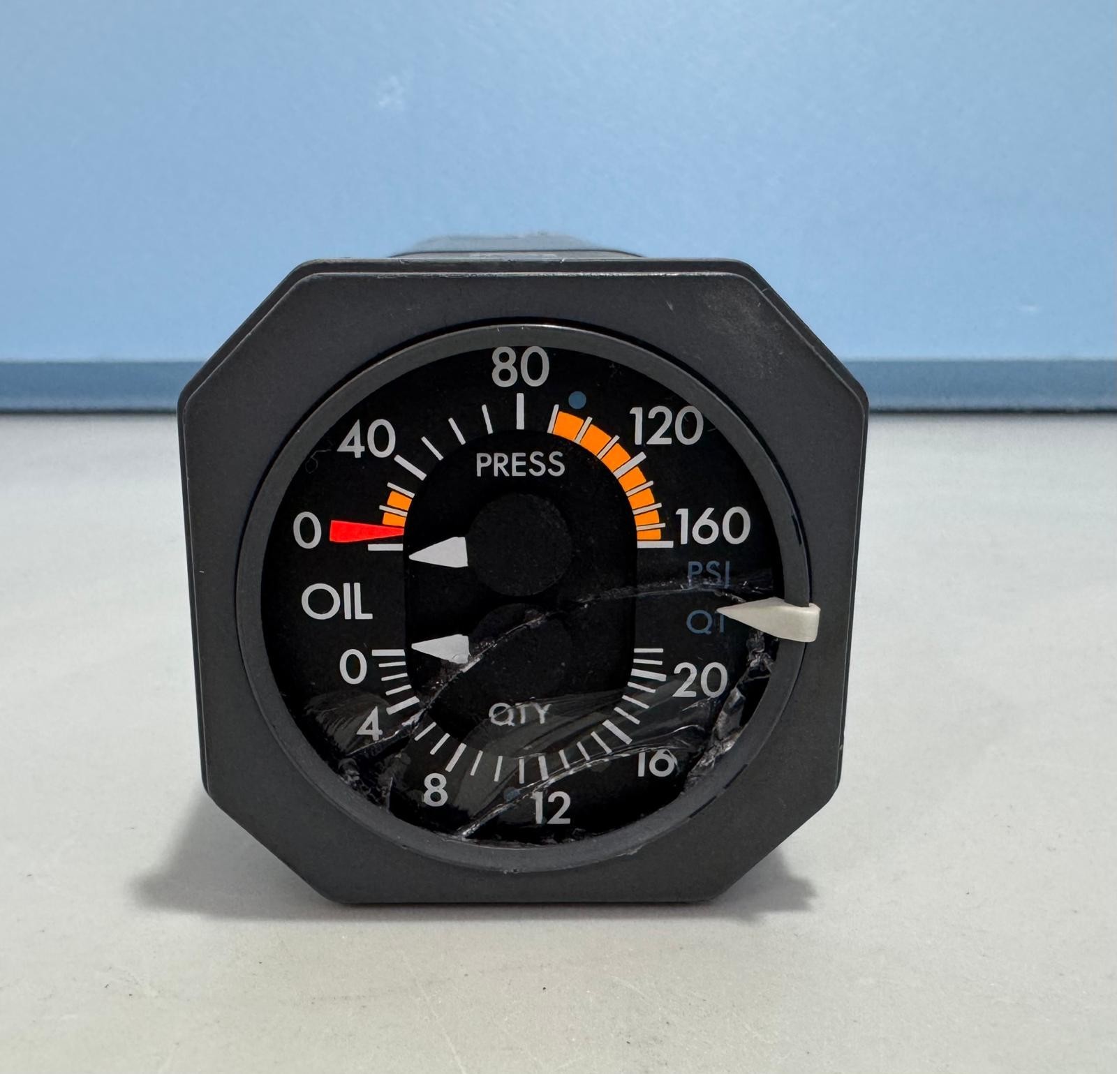 Thomson CSF Jaeger Dual Oil Pressure & Quantity Indicator | Boeing 747 Simulator