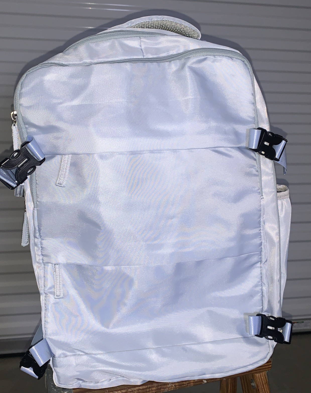 Travel backpack for men and women, large capacity multifunctional backpack