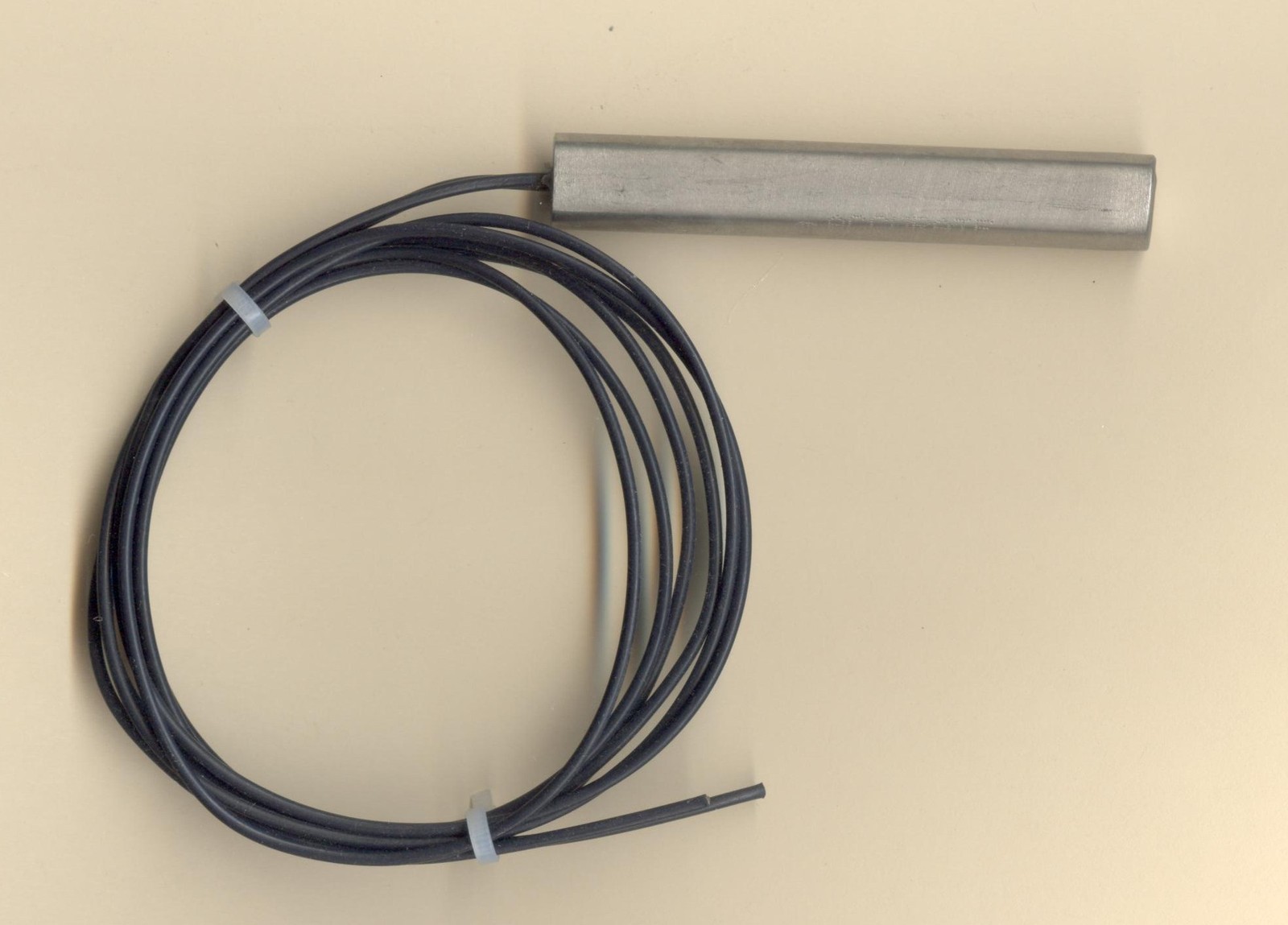 BUCAN Cartridge Heater 1/2" Dia X 3" L 300W 217-220V 34" Teflon Leads 240V