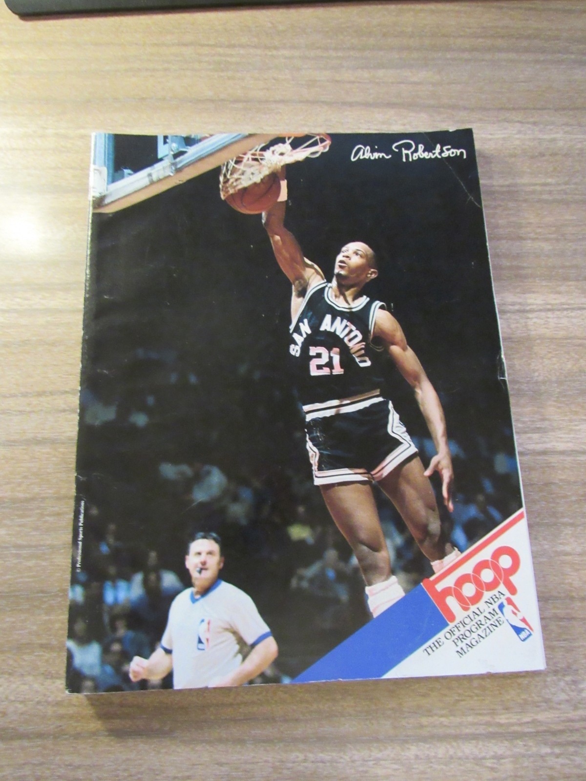 1986-87 Los Angeles Lakers vs. Spurs Program Magic Johnson Triple Double READ