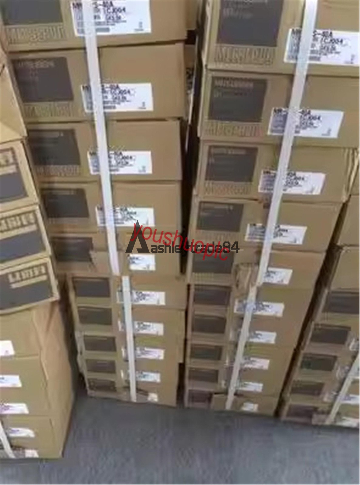 1PC NEW Mitsubishi Frequency Converter FR-D740-3.7K