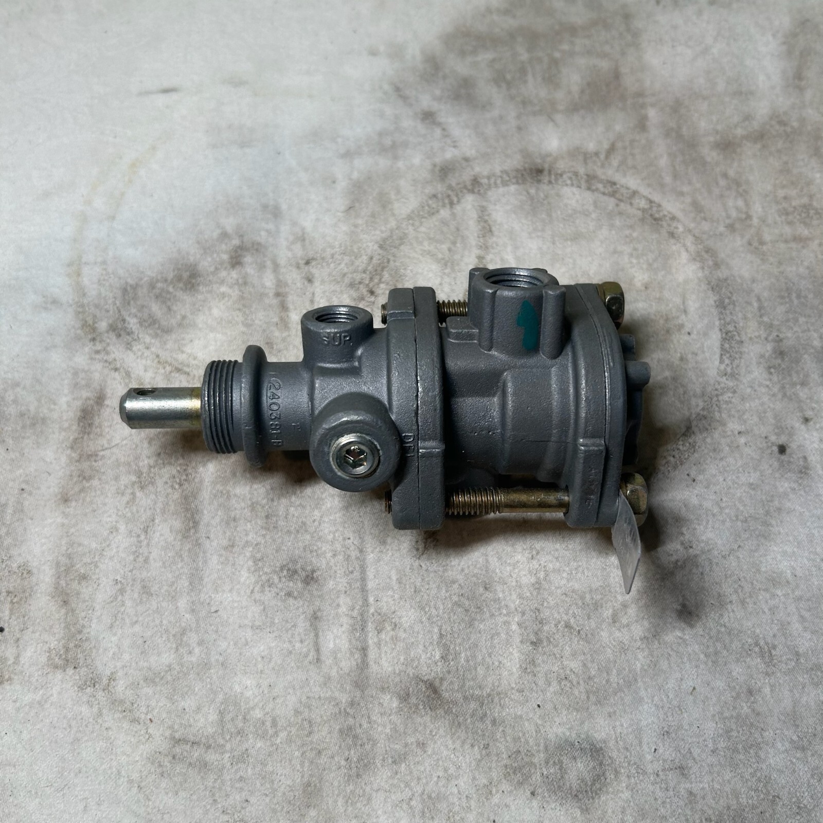 Bendix 288746X Hand Controlled PP-7 Trailer Push Pull Remanufactured
