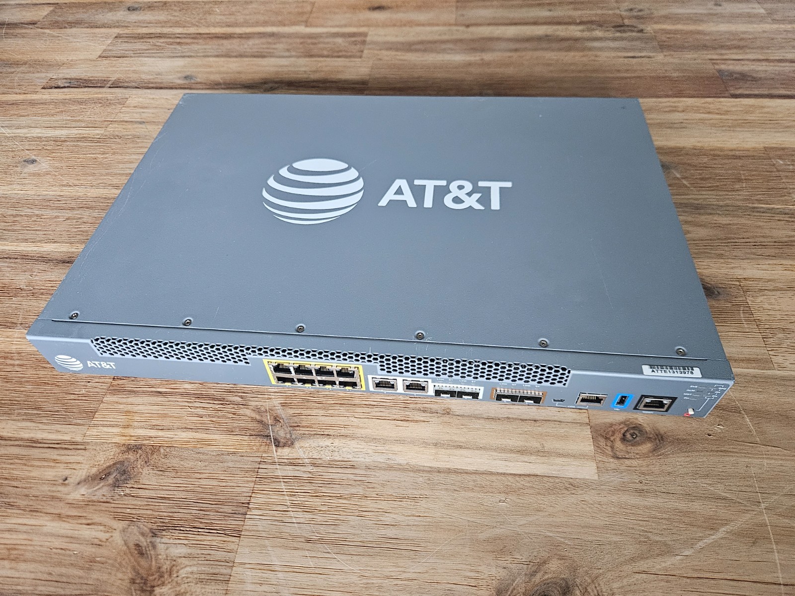 Juniper NFX250 NFX250-ATT-S2 ATT-U412 WITHOUT RMK Rackless Angle AT&T Labeled
