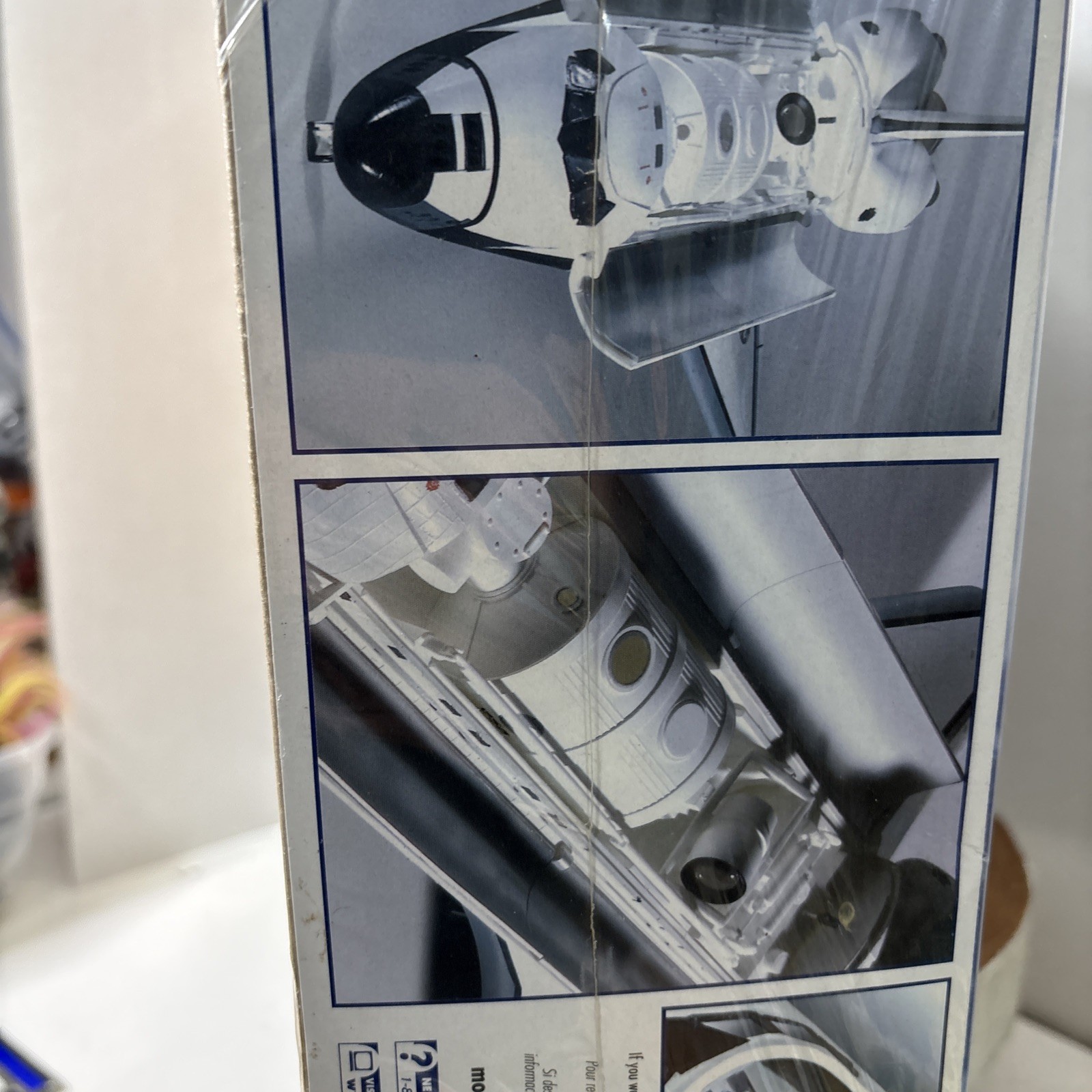 2004 Revell NASA Space Shuttle Endeavor 1:72 Scale Model Kit Planets SEALED