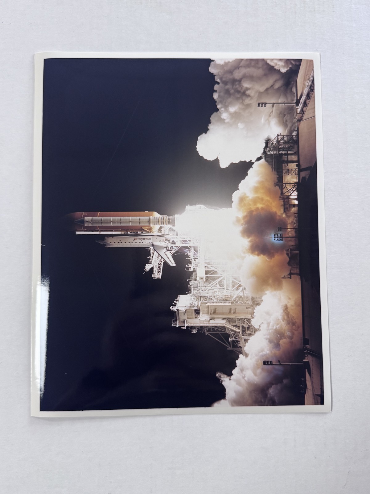 NASA STS-81 Atlantis Launch Before Sunrise Press Photo C
