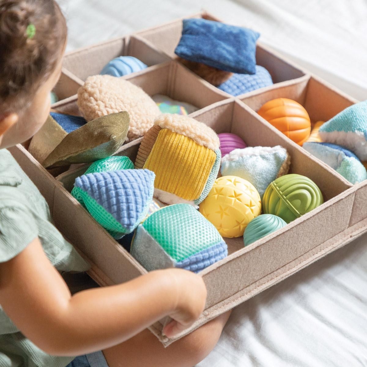 Kaplan Early Learning Texture Time: Toddler Loose Parts STEM Kit
