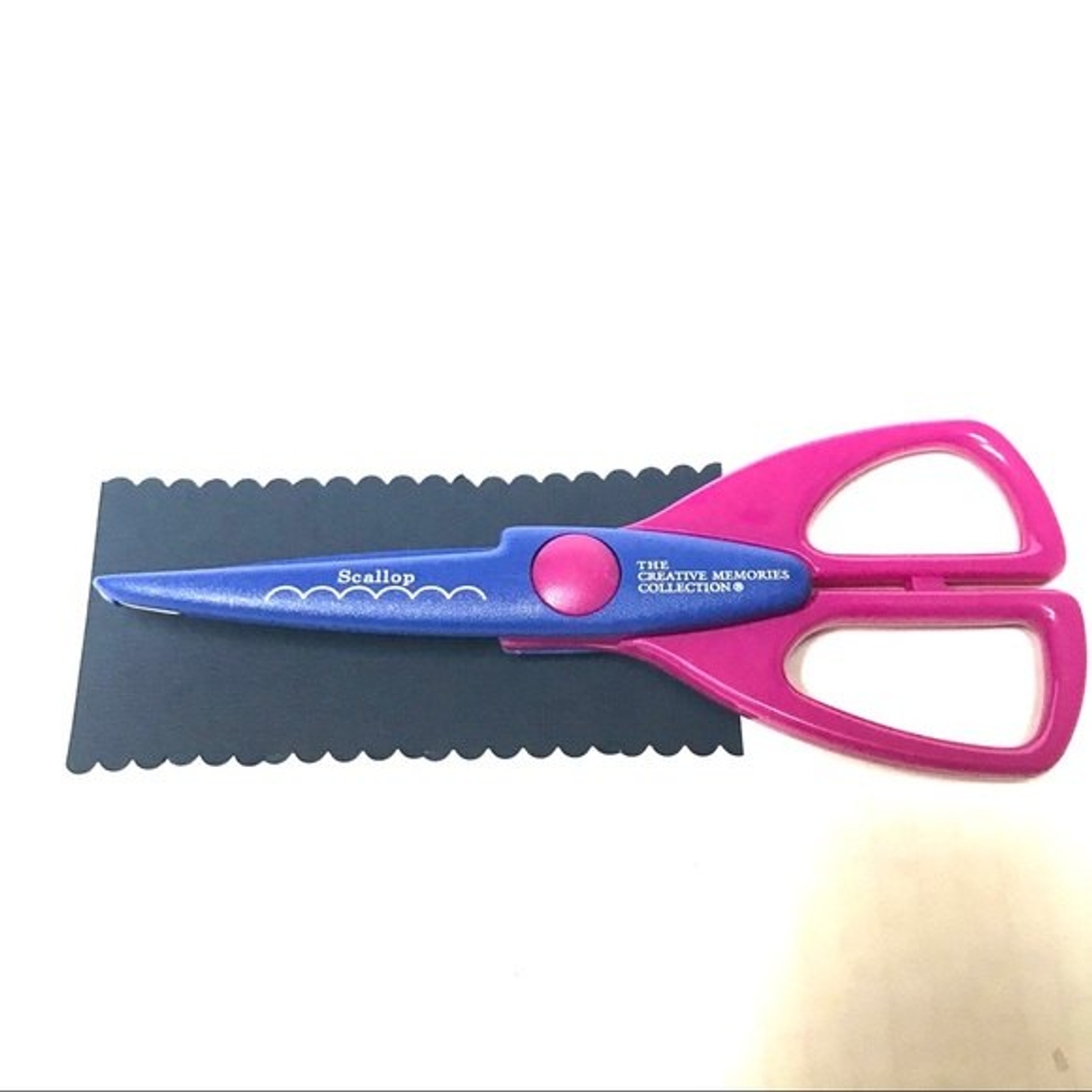 Creative Memories scallop edge scrapbook scissors-new