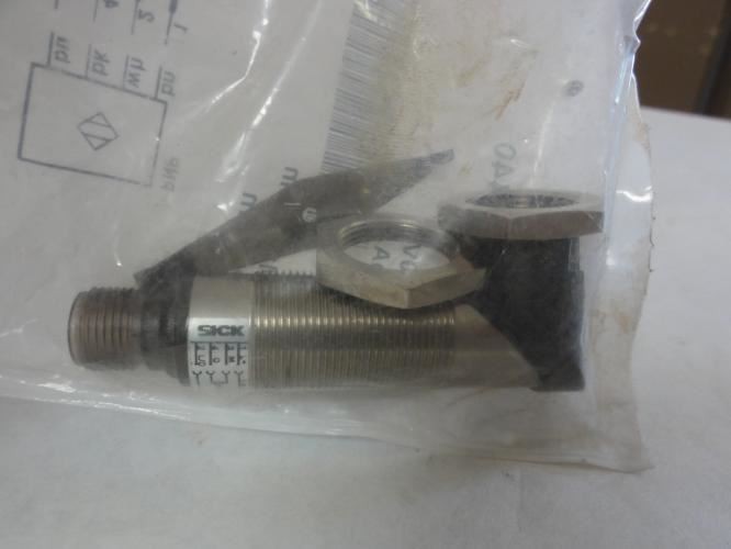207223 New-No Box; Sick VTE18-4P2440 Proximity Sensor 10-30VDC 200mm