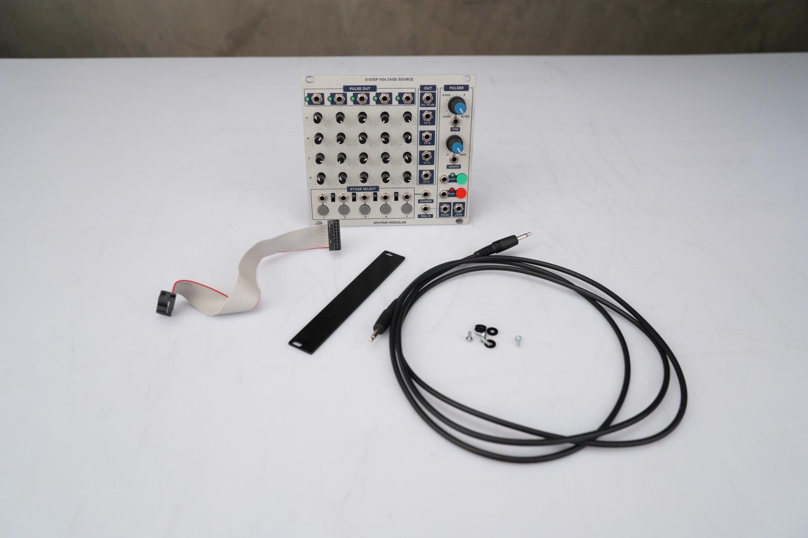 Sputnik Modular 5-Step Voltage Source Eurorack Module #58750