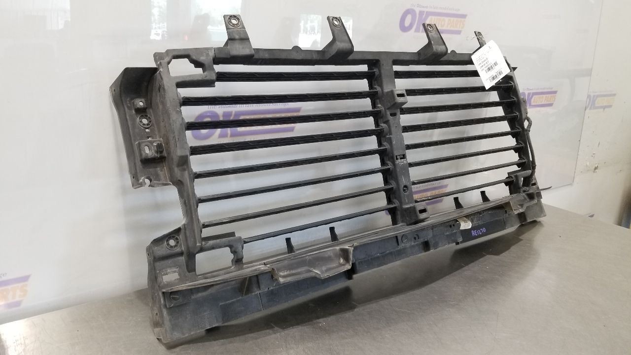19 CHEVY SILVERADO 1500 AIR SHUTTER 6.2L L87