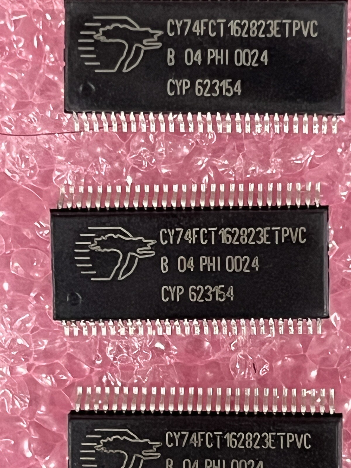 CY74FCT162823ETPVC IC BUS DRIVER 2 FUNC 9 BIT TRUE OUTPUT PDSO56 (LOT OF 5)