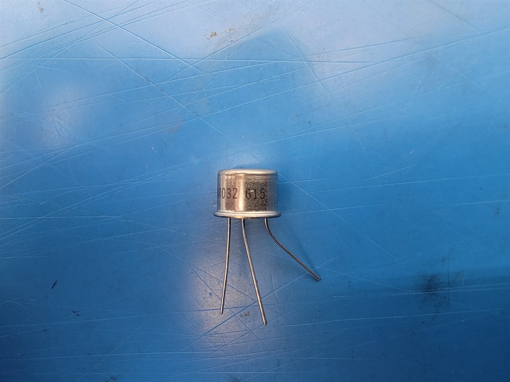 New (49pcs) 2N4032 FAIRCHILD IC Linear